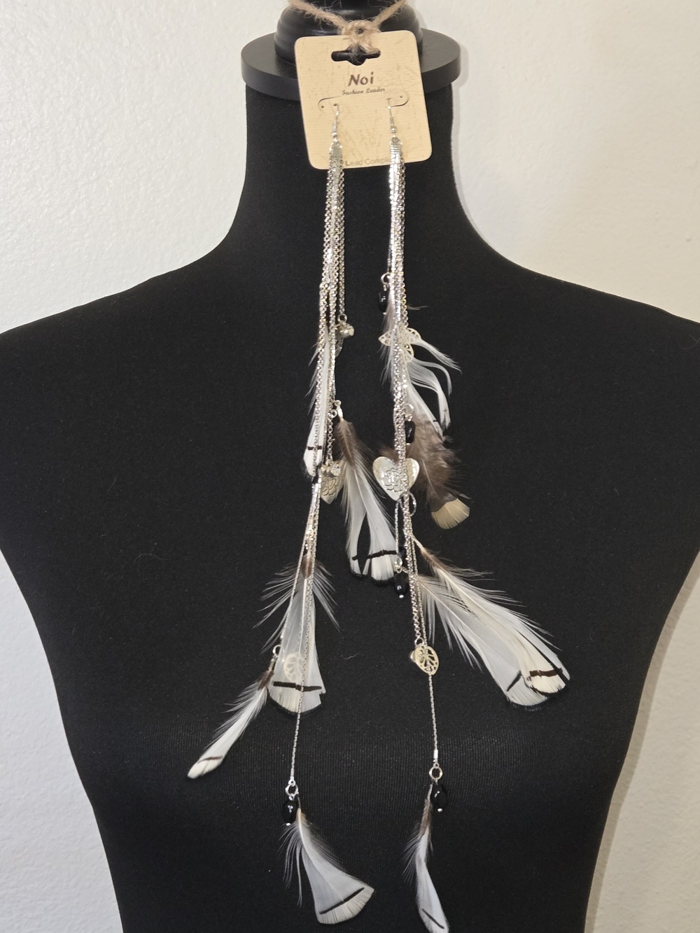 Noi Fashion Leader - Silver Feather Tassel Earrings - White & Black